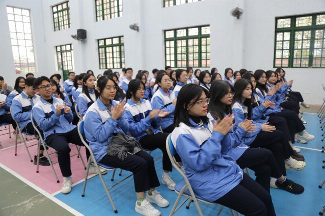 Sơ đồ phân biệt các loại diệp lục a, b, c theo thành phần cấu trúc và ion Mg trung tâm
