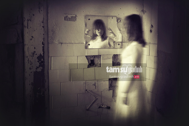 Cảnh sát phong tỏa và khám nghiệm khu vực phát hiện thi thể nạn nhân