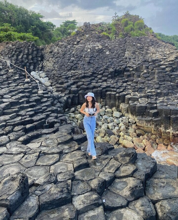 Cảnh quan hùng vĩ của Gành Đá Đĩa Phú Yên