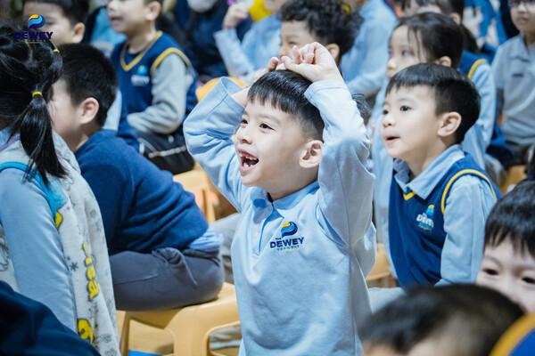 Học sinh tại Dewey luôn nhận thức được bắt nạn và quấy rối là như thế nào