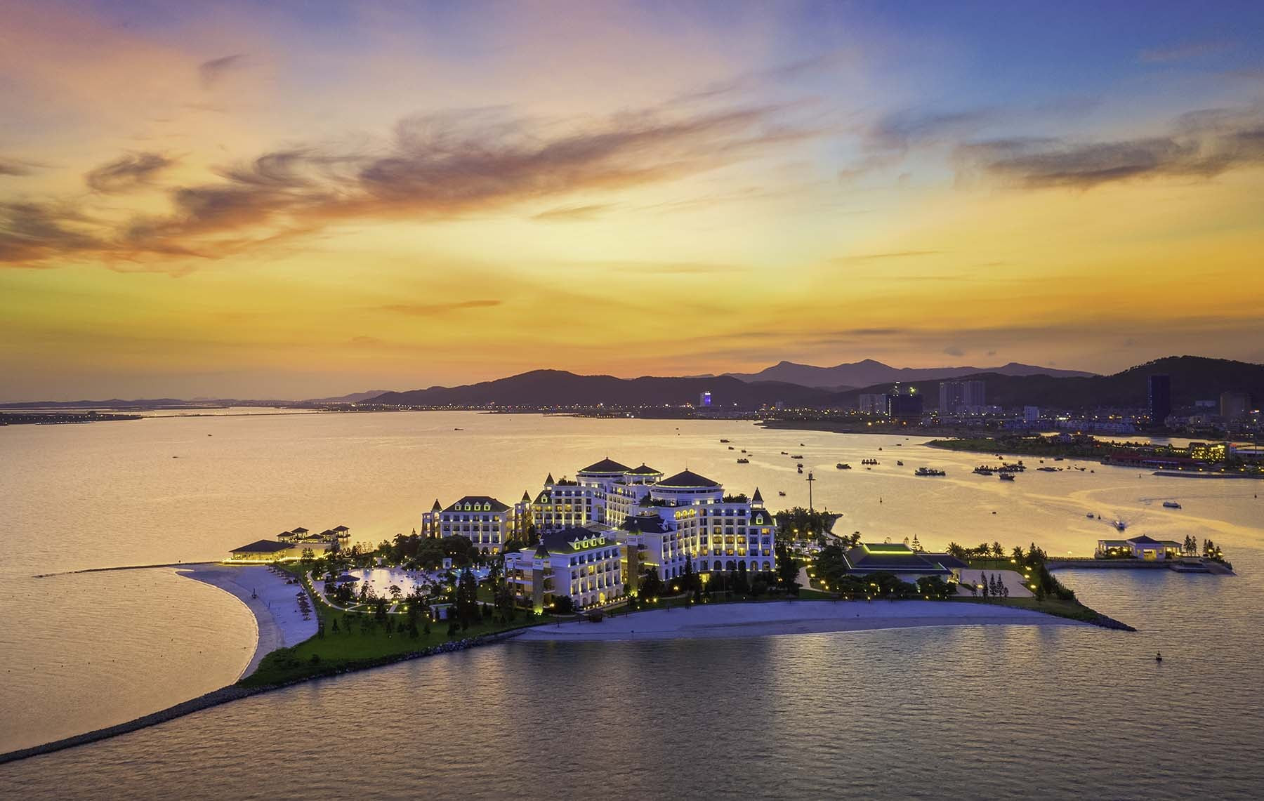Vinpearl - Hệ thống nghỉ dưỡng đẳng cấp